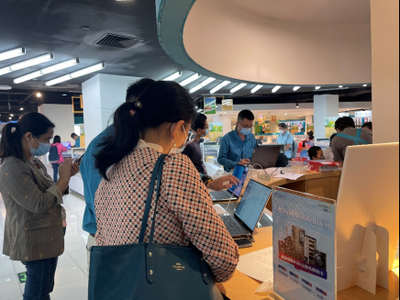 深圳消费电子和家电购置补贴启动首日:市民消费兴致高,商家活动力度大